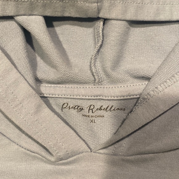 Baby Blue Cropped Boxy Oversized Butterfly Hoodie XL π2 for $30π - Picture 5 of 10